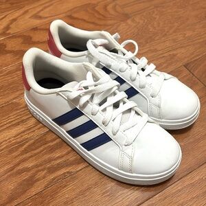 Like new adidas Kids Grand Court 2.0 Tennis Shoe - Unisex-Child Sneakers